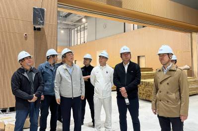 集團公司黨委書記、董事長王元斌帶隊赴  青島浮山全民健身中心項目進行調研指導